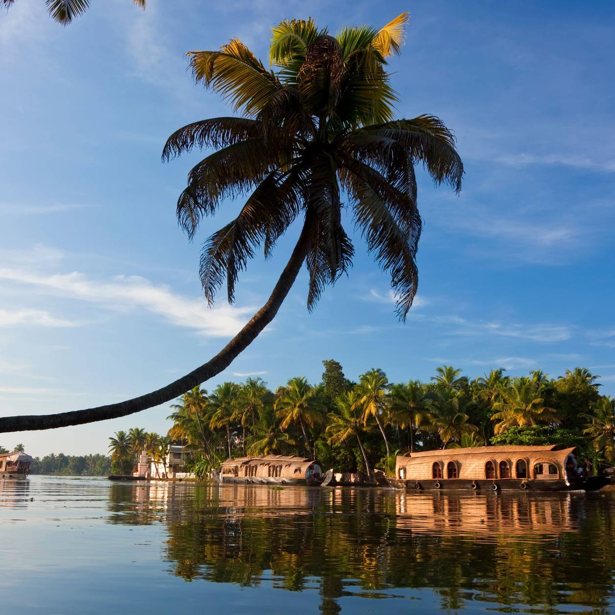 Hidden Gems of Kerala for Weekend Travelers - New Mangalore Cabs